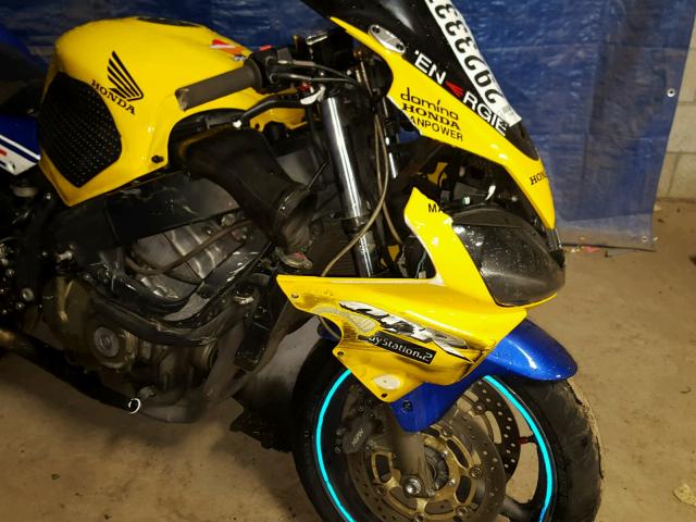 JH2PC35111M202064 - 2001 HONDA CBR600 F4 YELLOW photo 9