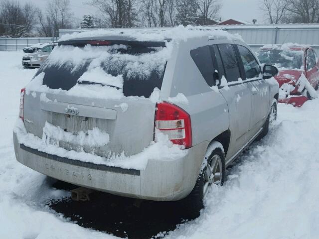 1J4NF4FB5AD505539 - 2010 JEEP COMPASS SP SILVER photo 4