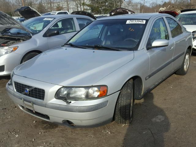 YV1RS64A842420794 - 2004 VOLVO S60 SILVER photo 2