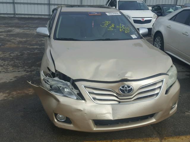 4T1BK3EK7BU119038 - 2011 TOYOTA CAMRY SE TAN photo 9