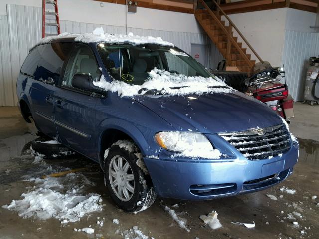 2A4GP54L67R167257 - 2007 CHRYSLER TOWN & COU BLUE photo 1