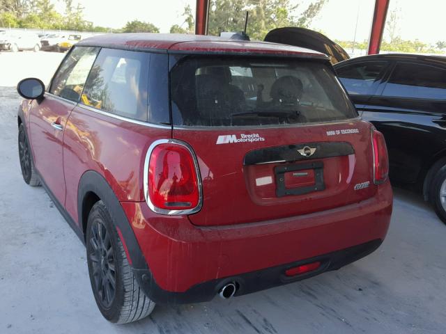 WMWXP5C58J2G62137 - 2018 MINI COOPER RED photo 3