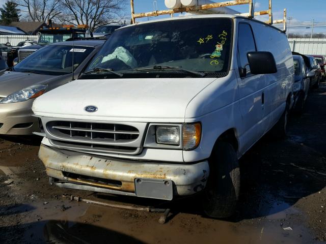 1FTRE1421YHB59309 - 2000 FORD ECONOLINE WHITE photo 2