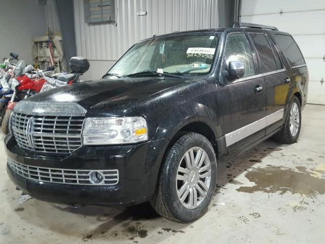 5LMFU285X8LJ11748 - 2008 LINCOLN NAVIGATOR BLACK photo 2