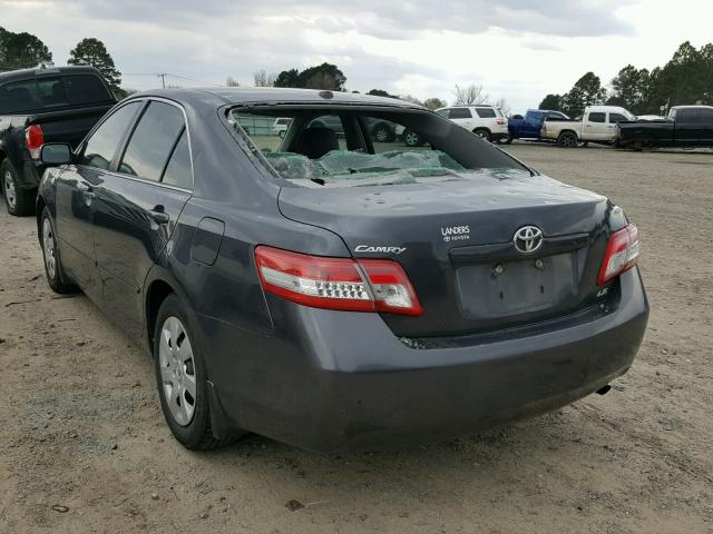 4T1BF3EK2BU609276 - 2011 TOYOTA CAMRY BASE GRAY photo 3