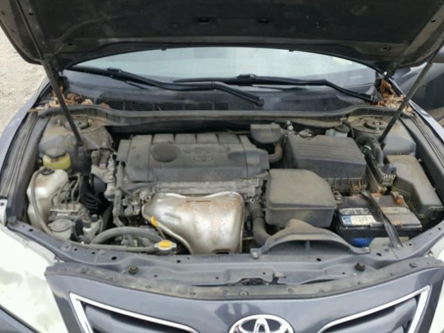 4T1BF3EK2BU609276 - 2011 TOYOTA CAMRY BASE GRAY photo 7