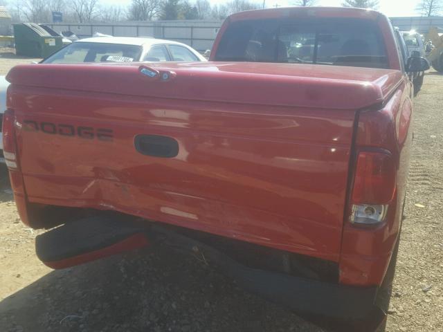 1B7GL22X4YS528667 - 2000 DODGE DAKOTA RED photo 9