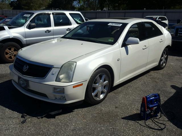 1G6DC67A550222411 - 2005 CADILLAC STS WHITE photo 2