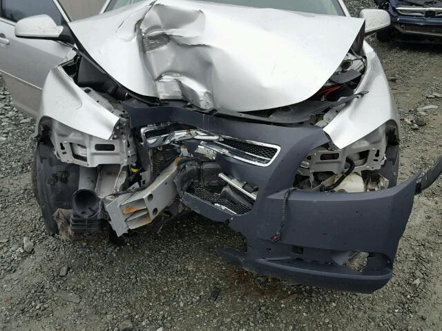 1G1ZH57N194219157 - 2009 CHEVROLET MALIBU 1LT 银色 照片 7