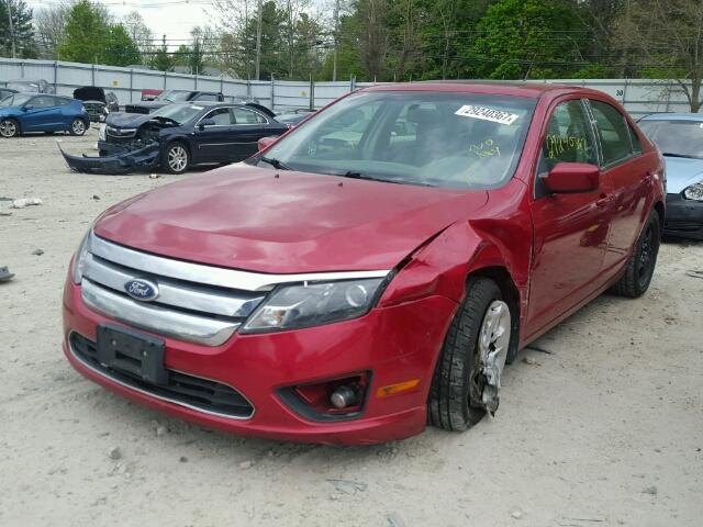 3FAHP0HA3AR356655 - 2010 FORD FUSION SE RED photo 2