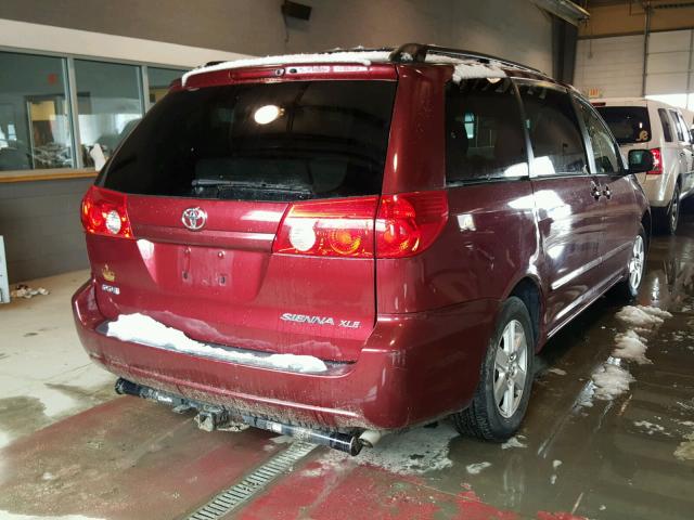 5TDZA22C96S454258 - 2006 TOYOTA SIENNA XLE RED photo 4