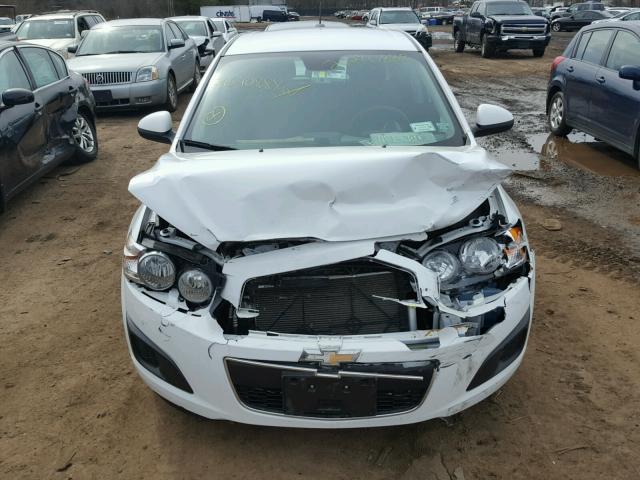 1G1JC6SG7G4145007 - 2016 CHEVROLET SONIC LT WHITE photo 9