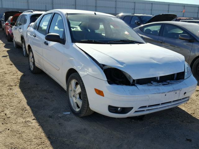 1FAHP34N16W183491 - 2006 FORD FOCUS ZX4 WHITE photo 1