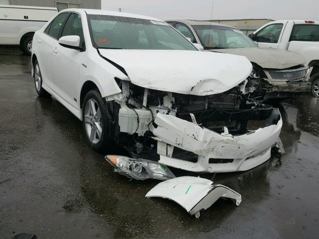 4T1BD1FK2EU126707 - 2014 TOYOTA CAMRY HYBR WHITE photo 1