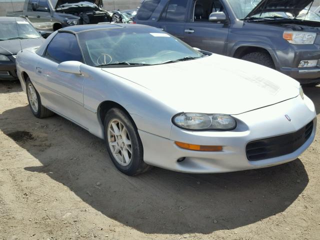 2G1FP22K0Y2124417 - 2000 CHEVROLET CAMARO SILVER photo 1