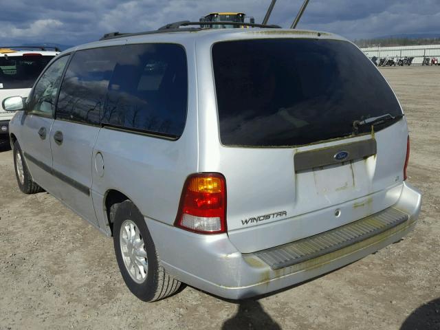 2FMZA51413BB24134 - 2003 FORD WINDSTAR L SILVER photo 3