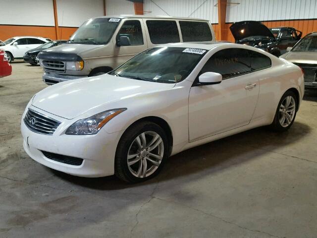 JN1CV6EL4AM152154 - 2010 INFINITI G37 WHITE photo 2