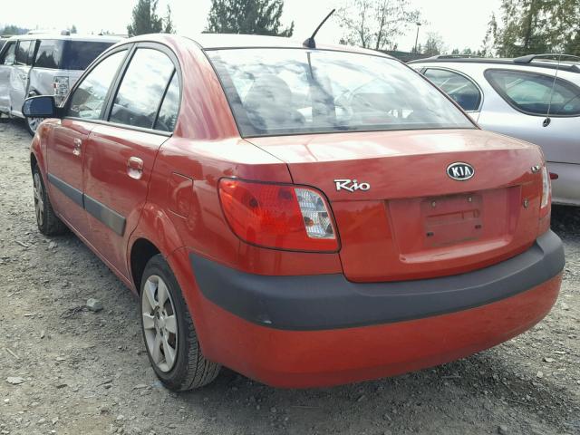 KNADE123366078761 - 2006 KIA RIO RED photo 3