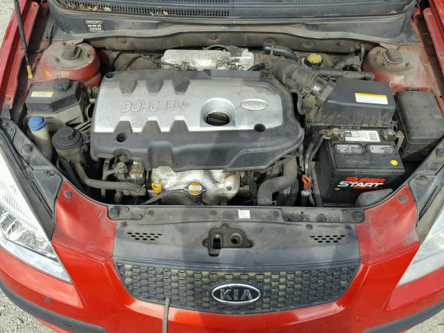 KNADE123366078761 - 2006 KIA RIO RED photo 7