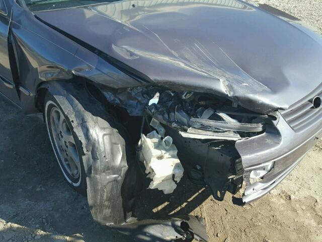 4T1BF28K1WU050332 - 1998 TOYOTA CAMRY CE GRAY photo 9