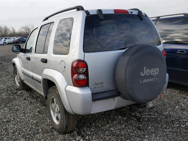 1J4GL38K25W638004 - 2005 JEEP LIBERTY RE SILVER photo 3