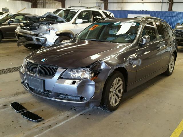 WBAVT13556KW23117 - 2006 BMW 325 XIT GRAY photo 2