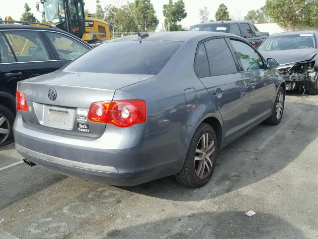 3VWSG71K56M798236 - 2006 VOLKSWAGEN JETTA 2.5 GRAY photo 4