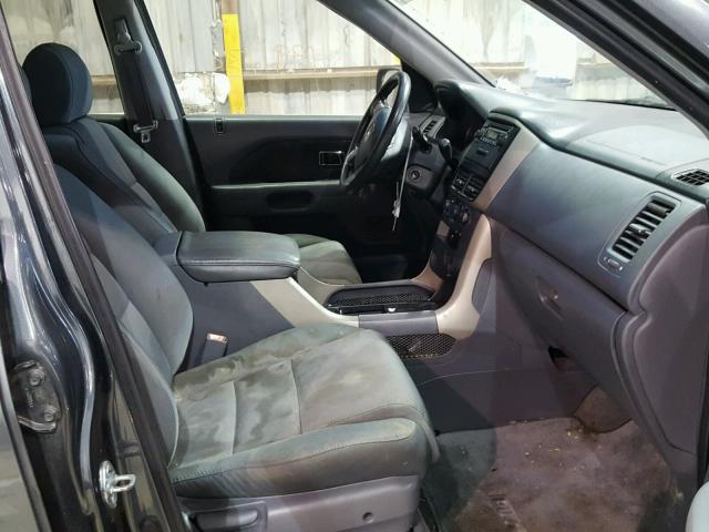 5FNYF28106B016462 - 2006 HONDA PILOT LX BLACK photo 5