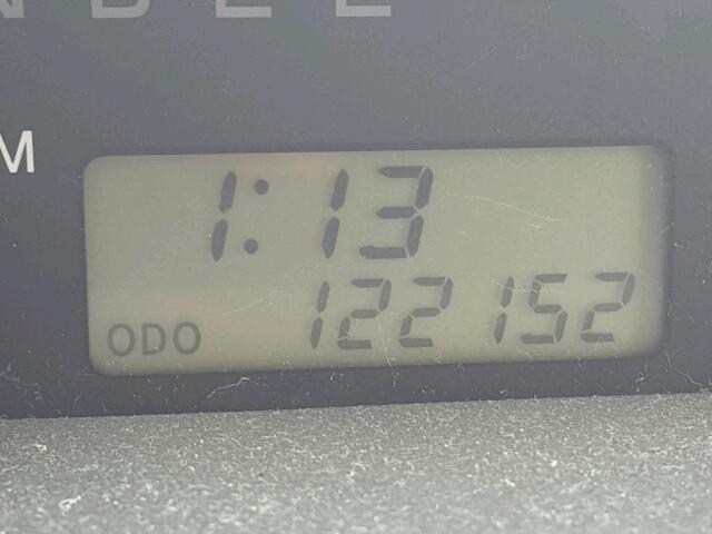 JTLKT324850198405 - 2005 TOYOTA SCION XB WHITE photo 8