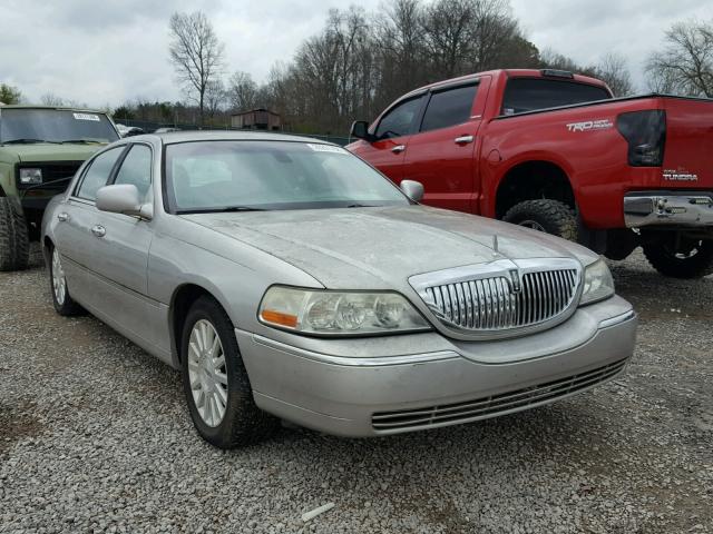 1LNHM82W33Y616462 - 2003 LINCOLN TOWN CAR S SILVER photo 1