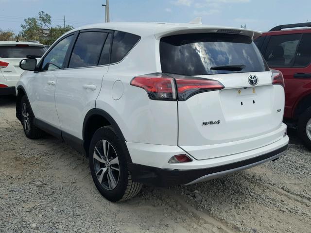 2T3WFREV9JW411704 - 2018 TOYOTA RAV4 ADVEN WHITE photo 3