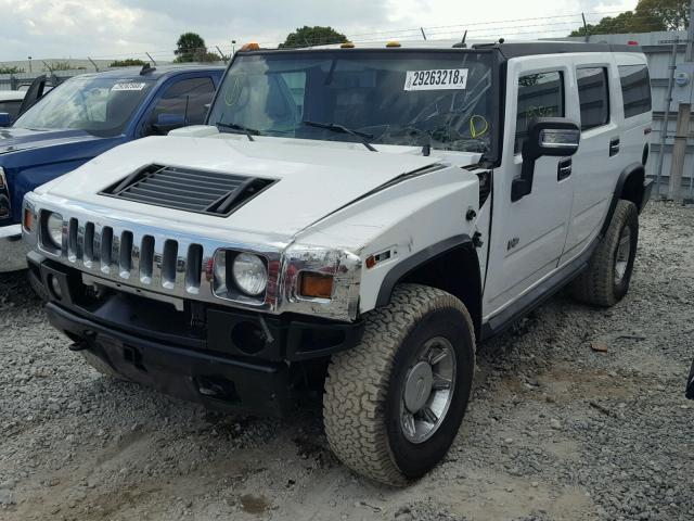 5GRGN23U57H110661 - 2007 HUMMER H2 WHITE photo 2