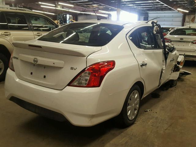 3N1CN7AP9HK447940 - 2017 NISSAN VERSA S WHITE photo 4