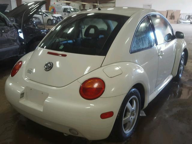 3VWBB21C72M419208 - 2002 VOLKSWAGEN NEW BEETLE 白色 照片 4