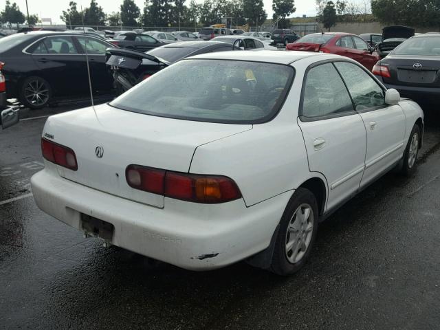 JH4DB7552TS009752 - 1996 ACURA INTEGRA LS WHITE photo 4