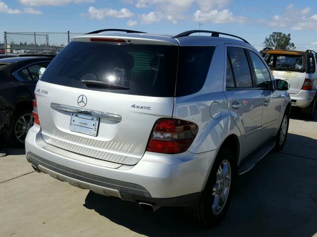 4JGBB86E98A366562 - 2008 MERCEDES-BENZ ML 350 SILVER photo 4