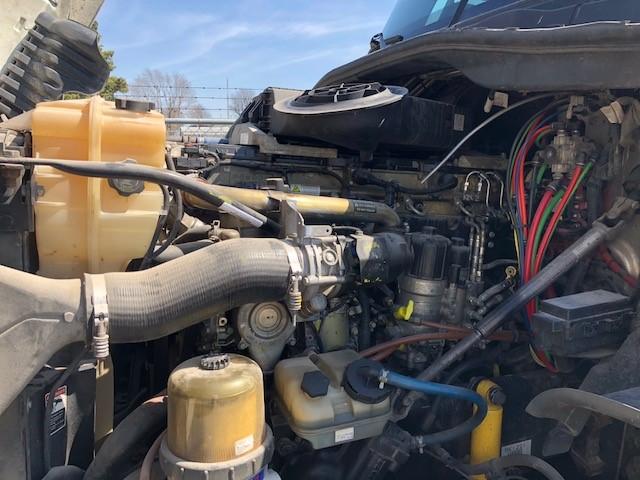 1FUJGLDR7CSBK1221 - 2012 FREIGHTLINER CASCADIA 1 WHITE photo 10