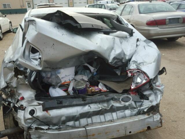 1G1ZC5EU9BF191742 - 2011 CHEVROLET MALIBU 1LT 银色 照片 9