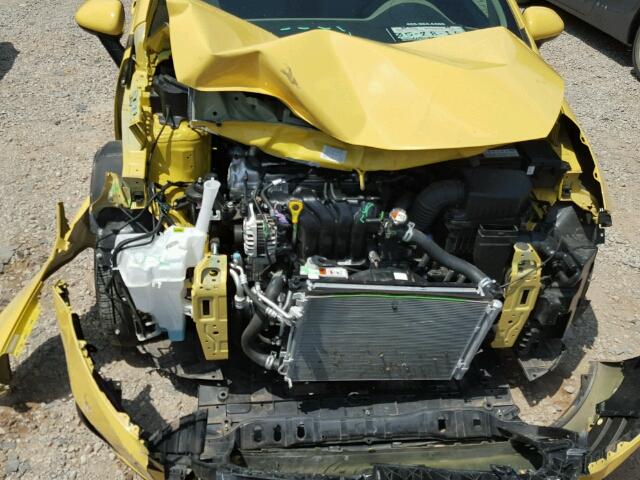 KNADM5A34G6569630 - 2016 KIA RIO LX YELLOW photo 9