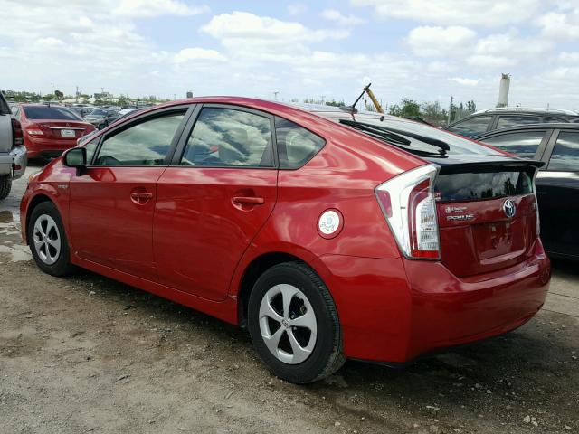 JTDKN3DU3E1773782 - 2014 TOYOTA PRIUS RED photo 3