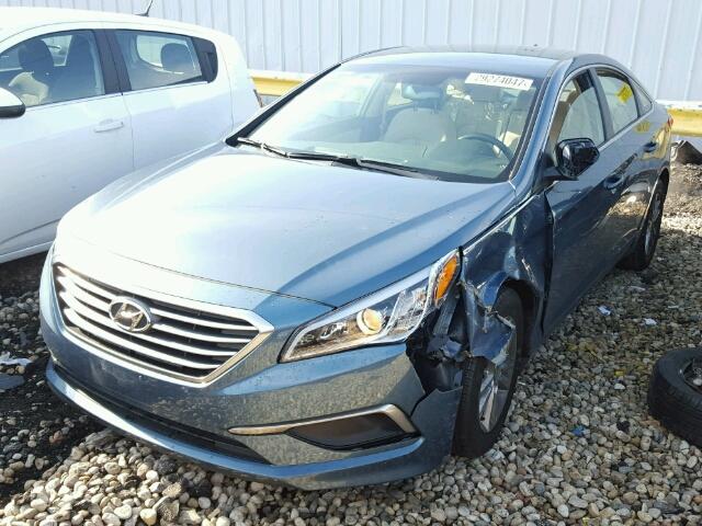 5NPE24AF0GH331605 - 2016 HYUNDAI SONATA SE BLUE photo 2