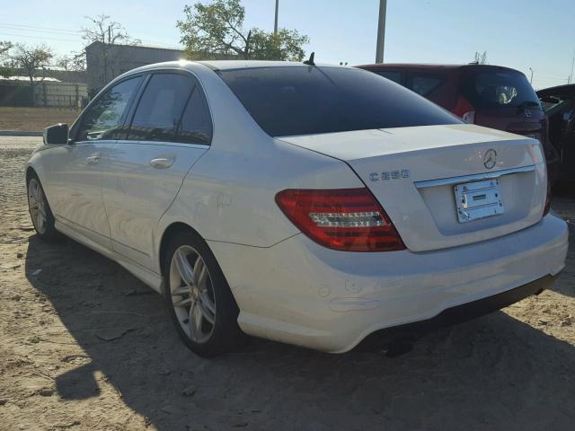 WDDGF4HB4DR282189 - 2013 MERCEDES-BENZ C 250 WHITE photo 3