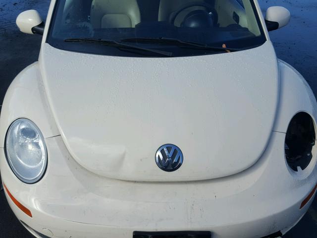 3VWRG31C76M416837 - 2006 VOLKSWAGEN NEW BEETLE WHITE photo 7