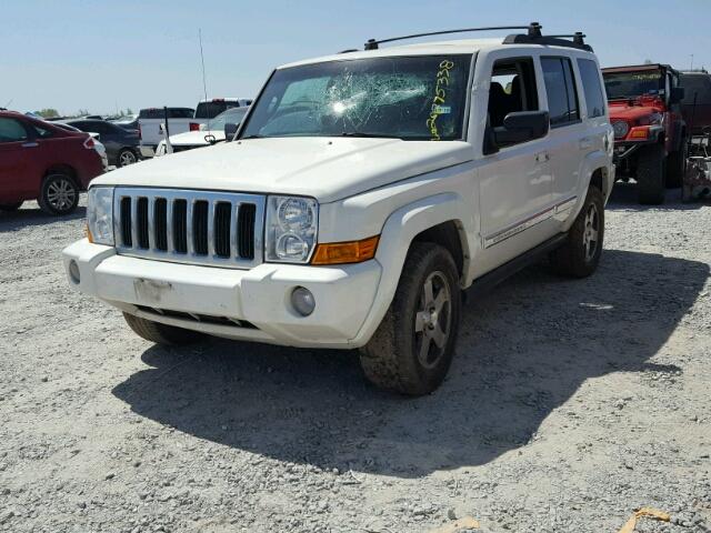 1J4RH4GK2AC125509 - 2010 JEEP COMMANDER WHITE photo 2