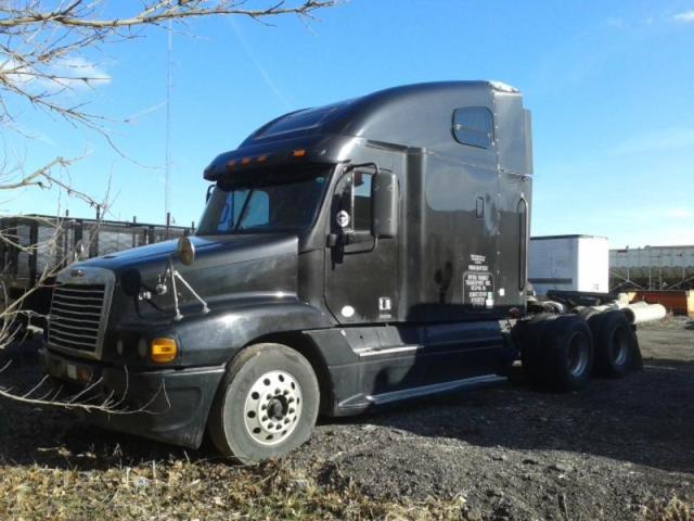 1FUJBBDRXADAP3028 - 2010 FREIGHTLINER CONVENTION GRAY photo 1