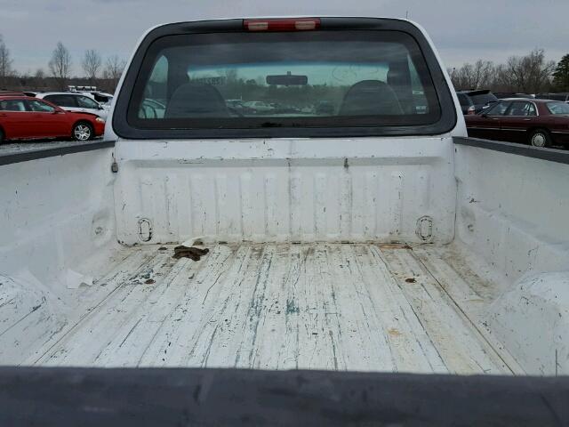 1FTRF17W62NB44759 - 2002 FORD F150 WHITE photo 6