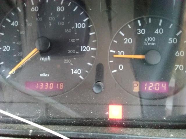 4JGAB72E91A254510 - 2001 MERCEDES-BENZ ML 430 绿色 照片 8