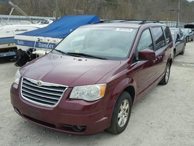 2A8HR54P68R651057 - 2008 CHRYSLER TOWN & COU BURGUNDY photo 2