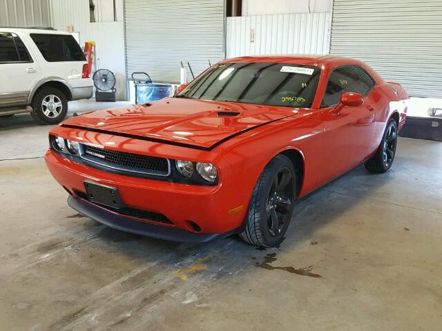 2C3CDYAG3EH293783 - 2014 DODGE CHALLENGER RED photo 2