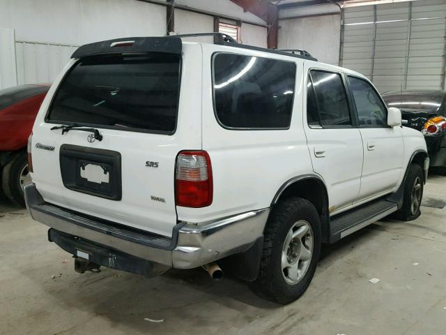 JT3GN86R4X0116627 - 1999 TOYOTA 4RUNNER SR WHITE photo 4